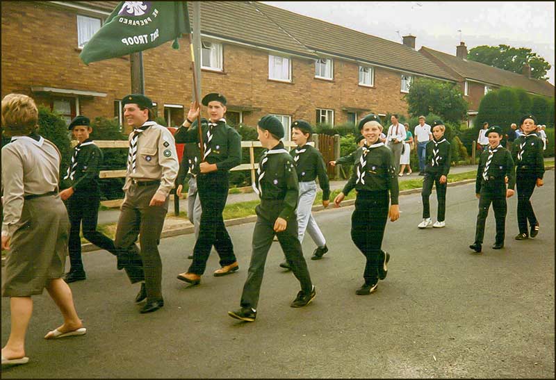 Scouts on parade on Hoe View Road in 1989