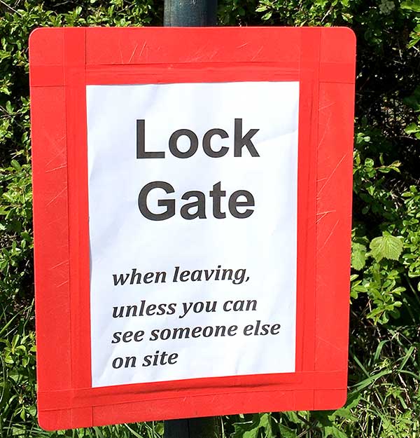 Lock gate