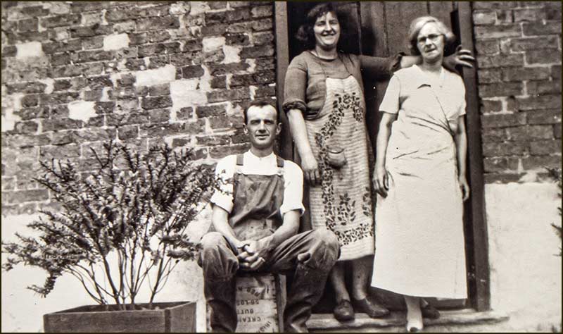 Howell family in 1939