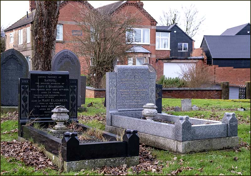 Heaseldon graves
