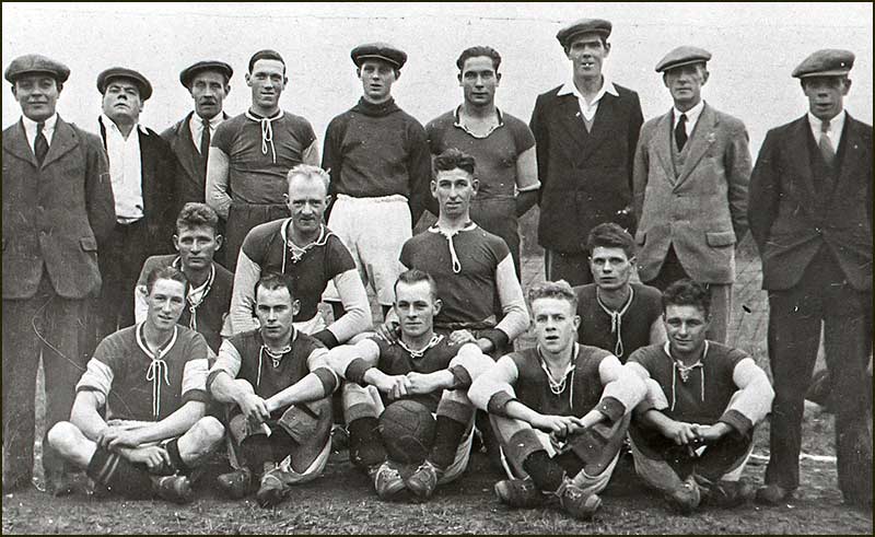 Cropwell Bishop Football Team (1933)