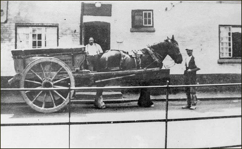 Horse and cart outside the Wheatsheaf