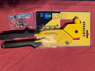 Rivet Gun