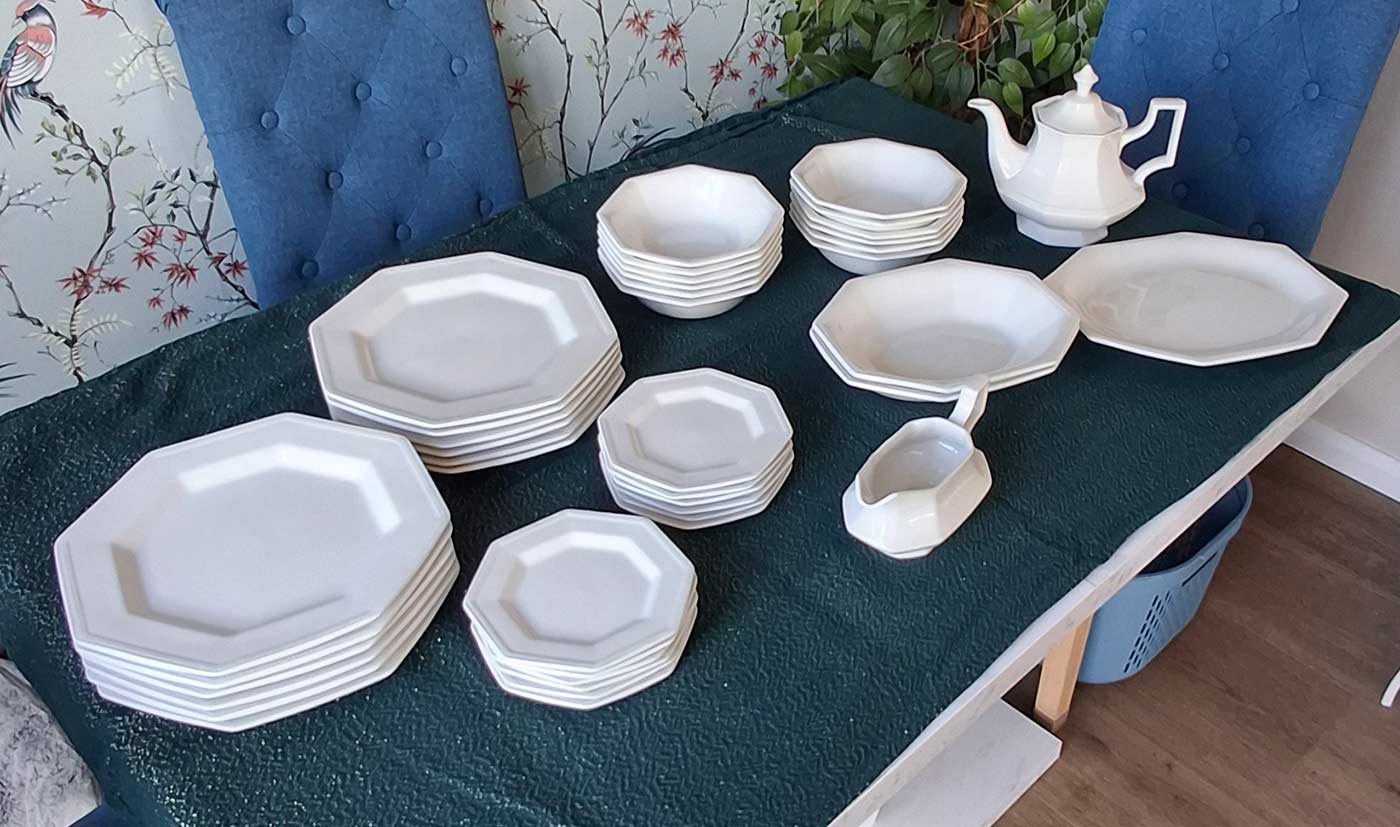 Dinner set
